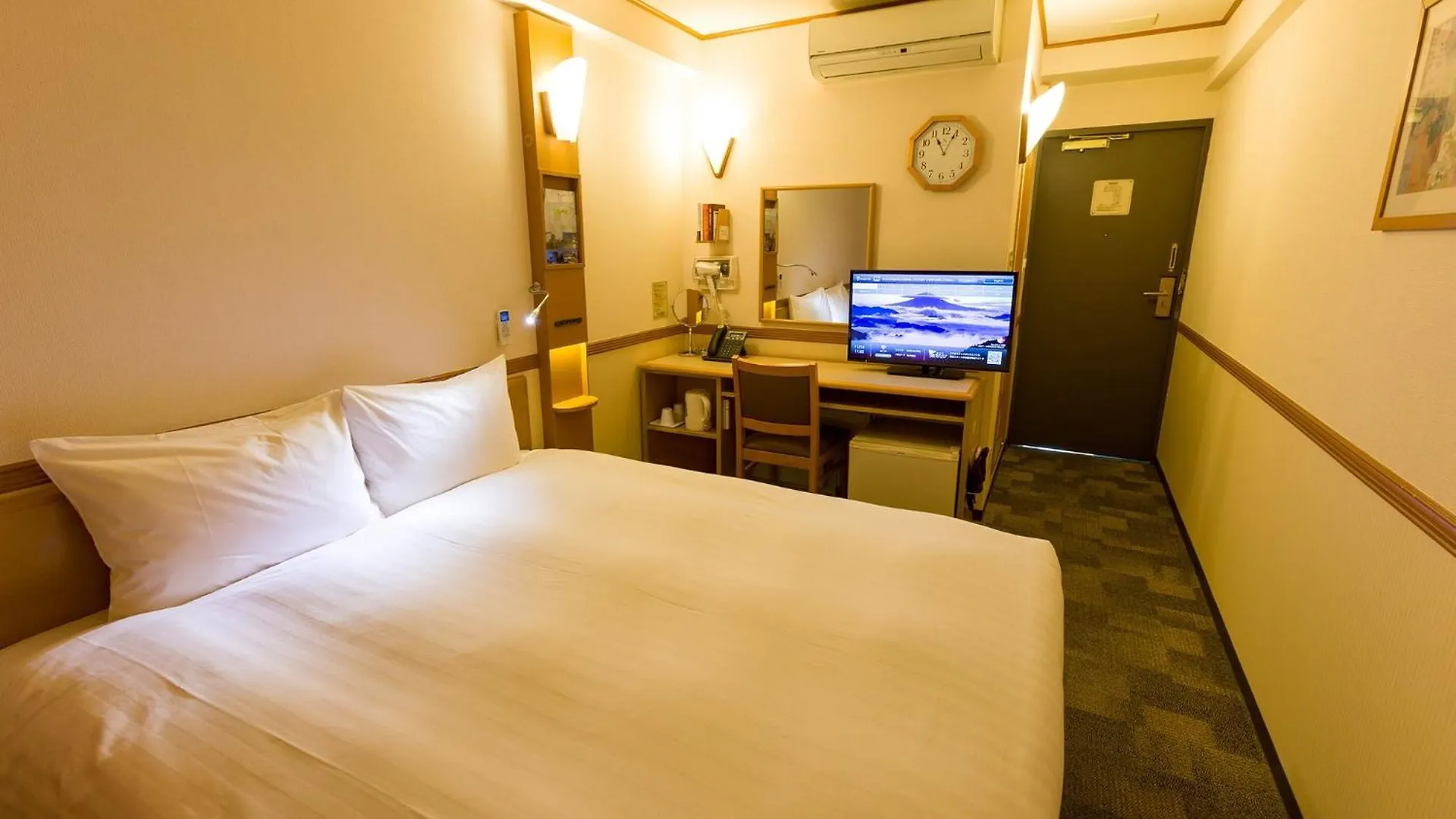 Toyoko Inn Tokyo Shinjuku Kabukicho 3*,  Japan