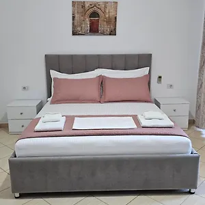 Malo 1 4* Ksamil